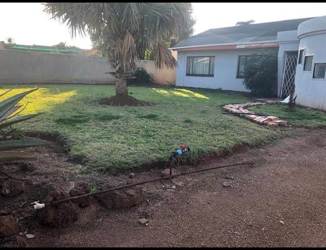 4 BEDROOM HOUSE FOR SALE IN BOOYSENS